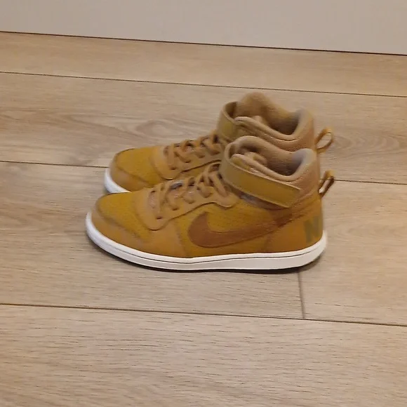 Nike Court Borough Mid Top Sneakers - Picture 3 of 5